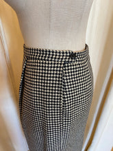 Load image into Gallery viewer, Vintage Guy Laroche houndstooth pencil skirt