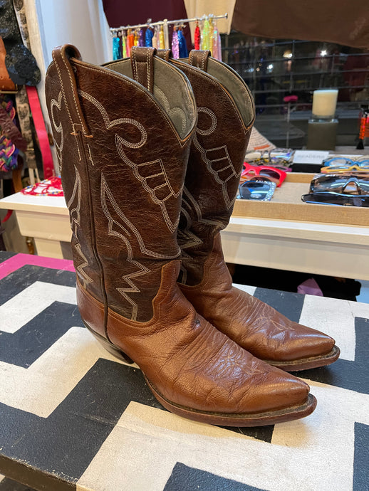 Brown vintage cowboy boots