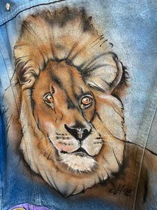 90s hand painted Lion Levi’s denim jacket