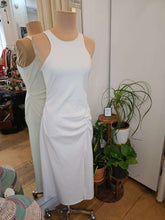 Load image into Gallery viewer, White Body-con Dress