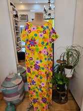 Load image into Gallery viewer, Vintage Mod Floral Maxi Dress