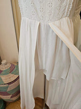 Load image into Gallery viewer, White Short Jumper with train