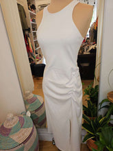 Load image into Gallery viewer, White Body-con Dress