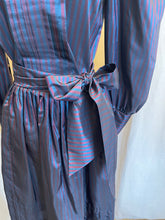 Load image into Gallery viewer, Puffed Sleeve Striped Pleated Skirt Set