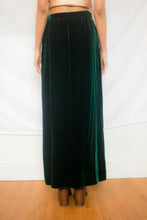 Load image into Gallery viewer, Oscar de la Renta Velour Skirt