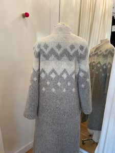 Vintage Hilda LTD full length knit Gray and white coat