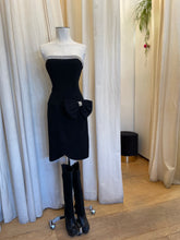 Load image into Gallery viewer, Julie Doroché Oversized Bow Dress
