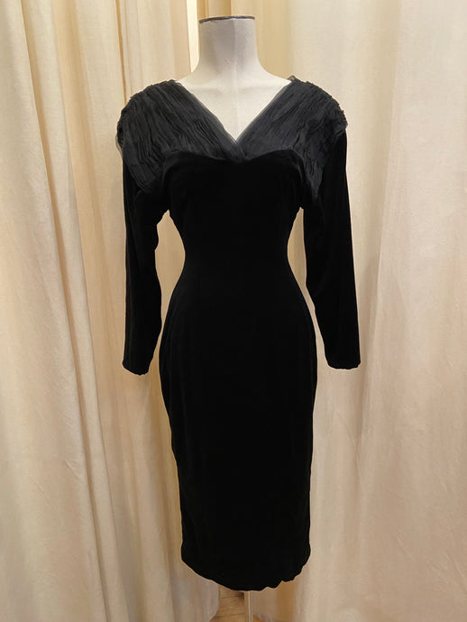 Vintage Oscare black velvet cocktail dress with contrasting shoulders