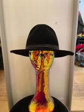 Load image into Gallery viewer, Rene Mantilla black felt Panama hat