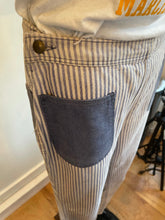 Load image into Gallery viewer, Striped Blue and White jeans