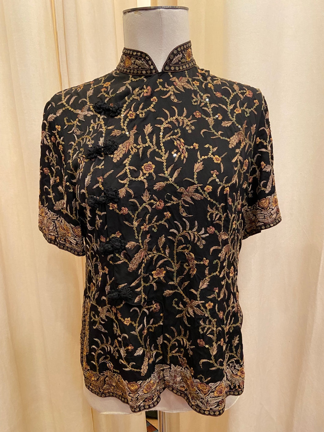 Vintage Bina’s floral embroidered Asian-style black top