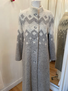 Vintage Hilda LTD full length knit Gray and white coat