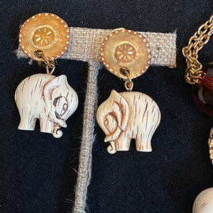 Vintage horn carved elephant necklace earring set