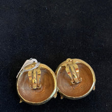 Load image into Gallery viewer, Vintage fish Pisces clip on earrings